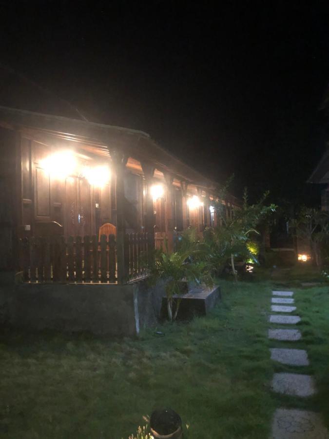 Satria House Amed Hotel Kültér fotó