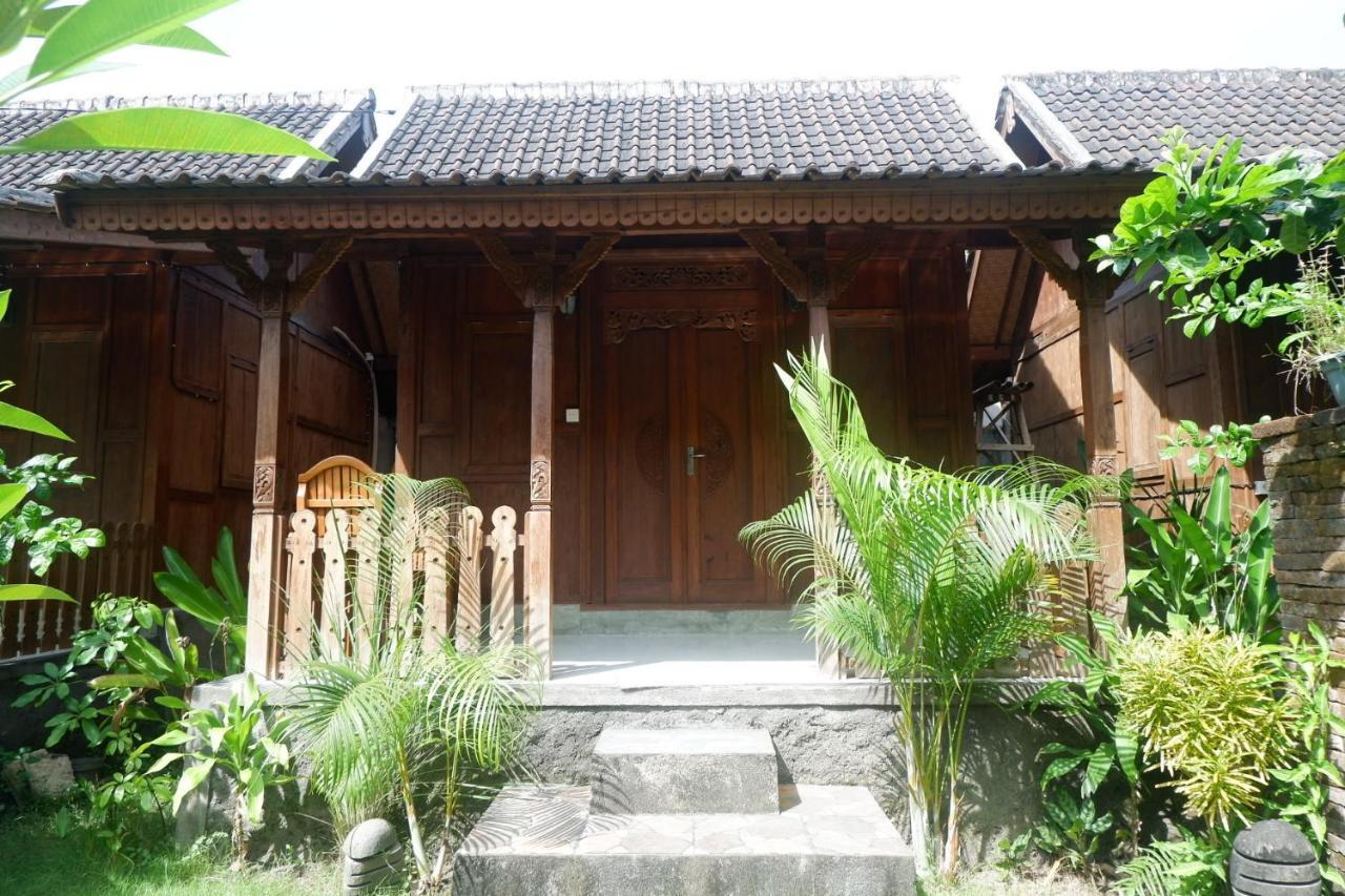Satria House Amed Hotel Kültér fotó